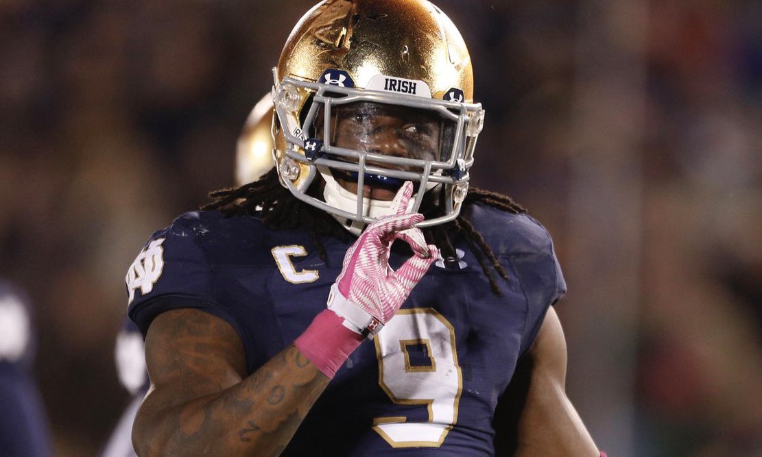 Insidetheirish's tweet photo. 9 days until kickoff… #GoIrish ☘️
Feat. #9 LB 𝗝𝗮𝘆𝗹𝗼𝗻 𝗦𝗺𝗶𝘁𝗵, one of the best players to ever play for Notre Dame.
Career Profile from 2013-2015:
6’2”
240lbs
284 total tackles
23.5 tackles for loss
4.5 sacks
1 interception
10 pass breakups
3 forced fumbles
First-team All-Independent (2014)
Second-team All-American (2014)
Independent DPOY (2014)
Team Captain (2015)
First-team All-Independent (2015)
Butkus Award Winner (2015)
Consensus All-American (2015)
2nd Round NFL Draft Pick (2016)
(📸: Brian Spurlock)