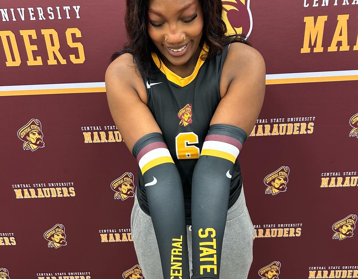 DesiRayeBlakel3's tweet photo. After a great OFFICIAL visit yesterday @CentralState87 I am blessed to say I recevied my 1st Athletic Scholarship offer from Central State University! Thank you so much  @CoachBrockman and Coach K! #Classof2024 #RH/OPP #Leftyswing https://t.co/2NgIjeJTHZ