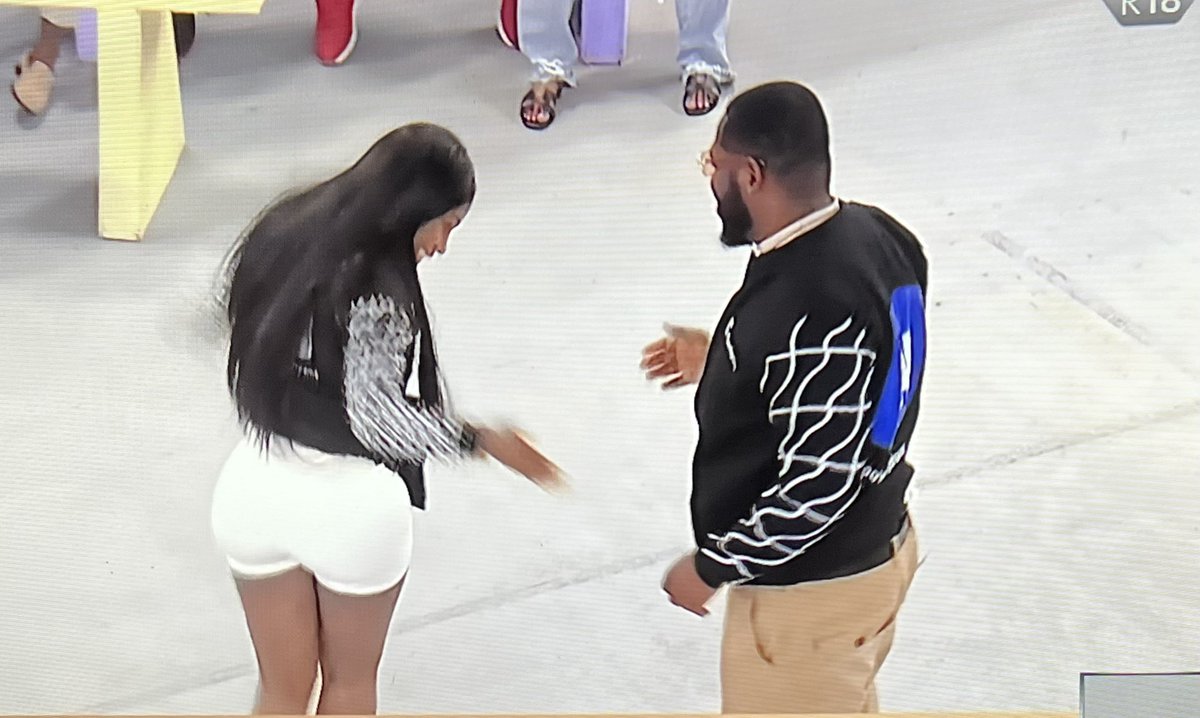 Munaluvz's tweet photo. Frodd owns a hotel ,bars and lounges,  mercy Eke owns Lambo Homes mini estate , M&amp; M luxury and other business ventures , these are  Two strong igbo  business oriented people! Well deserved win 👏🏿👏🏿👏🏿👏🏿👏🏿
#BBNaija #BBNAllStars
#bbnaijaAllstars #BBNaijaAllStar https://t.co/jVgBu6dLTL