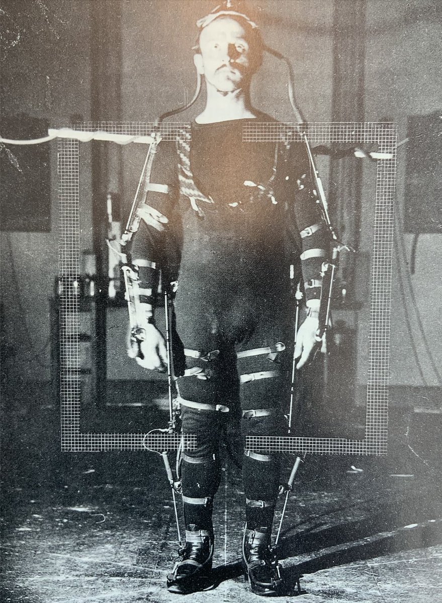 KarlZelik's tweet photo. 👀 Science/tech trivia: This photo was taken 132 years ago on July 24, 1891.

🤔 Two questions for you to try to answer:

1. What is this man wearing? 
2. What was this device used for?

🙋🏽‍♂️ Reply below. Genuine guesses &amp; humorous replies are welcomed! I'll post answers next week https://t.co/pegBMMRcGd