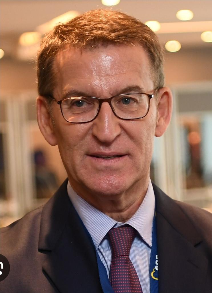 Este personaje votó en contra de subir el SMI mientras cobra 3 sueldos