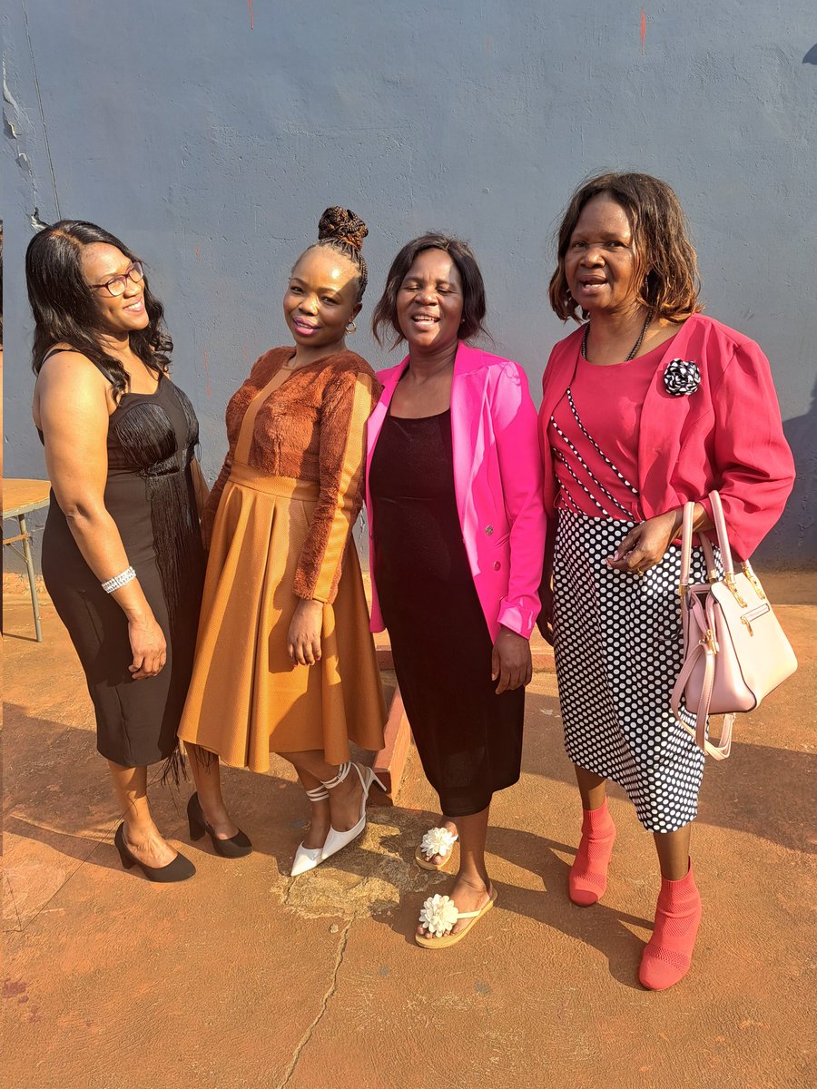 SiphuguK's tweet photo. Being in the audience, surrounded by loved ones, while watching my own aunt deliver her powerful and inspiring words, was truly humbling 🙌 https://t.co/nk2n4Lmsdq