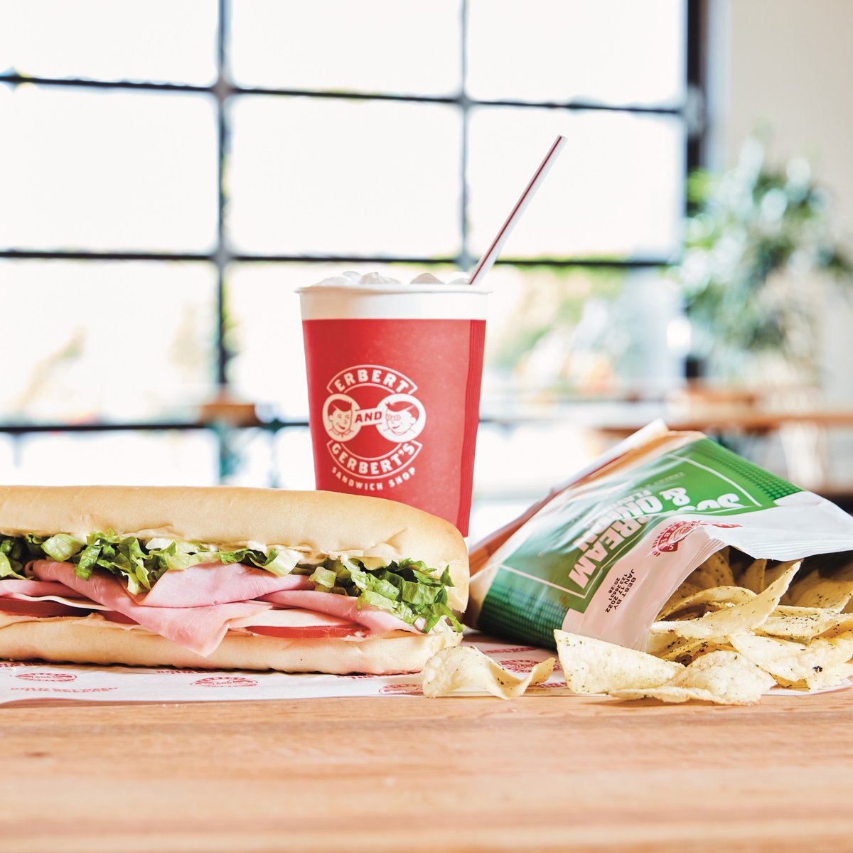 fmerbertgerbert's tweet image. Satisfying in size &amp;amp; flavor! #erbertandgerberts #sandwichlove