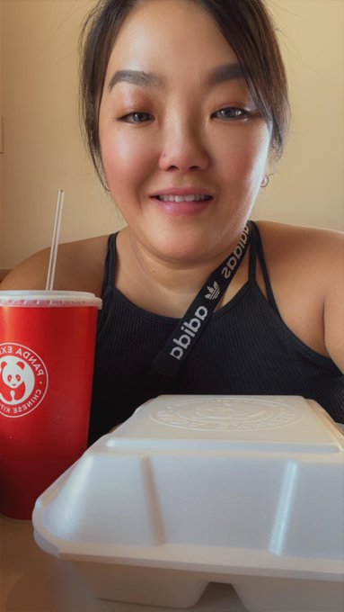 Out having lunch. What are you having? https://t.co/7szITcQv3f