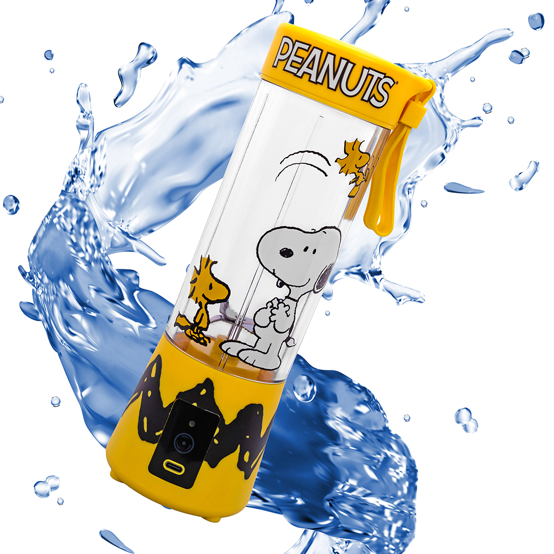 uncannybrands's tweet photo. NEW! Rechargeable, portable, & easy to clean? Say less🍹😍
PRE-ORDER, link in bio!
@Snoopy @hellokitty #portableblender #rechargable #snoopy #peanutsgang #snoopylover #hellokitty #pokemon #hellokittyaddict #hellokittycollection #feedyourfandom #uncannybrands https://t.co/6z3v4F8BEf