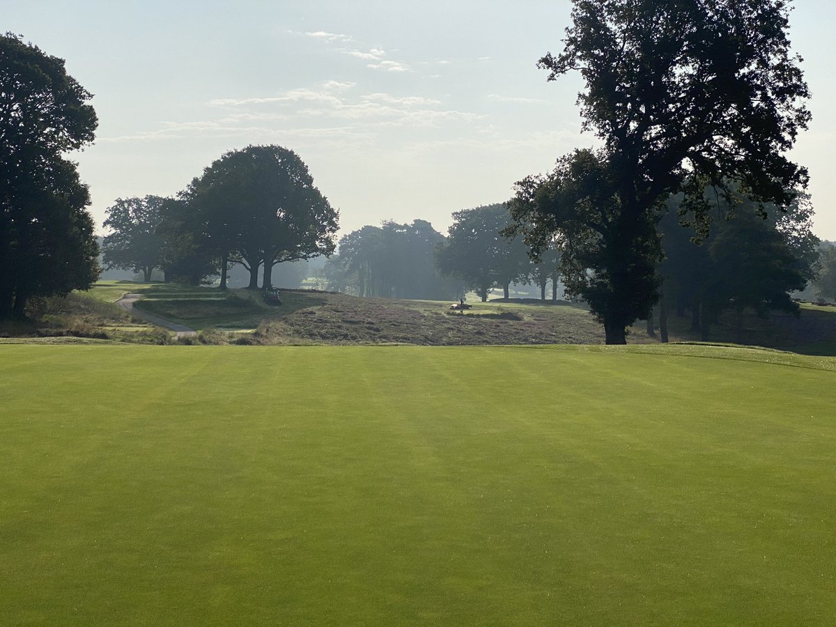 The English Oak in the photo with the 2 fairway mowers is estimated at 1000 years old! It was originally part of the Stoneham Estate &deer park. It would have seen the course covered in Tanks ahead of the D-Day landings in 1944 all hidden under the trees. What history! #Stoneham