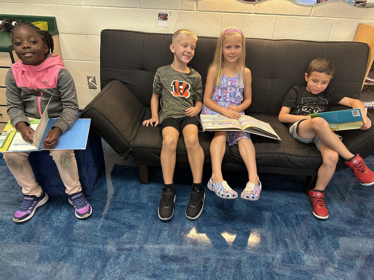 MusserPenny's tweet photo. Day 1
Round 2 #WEareLakota #NeedToSucceedCECS building new friendships https://t.co/2LIWN15GZS