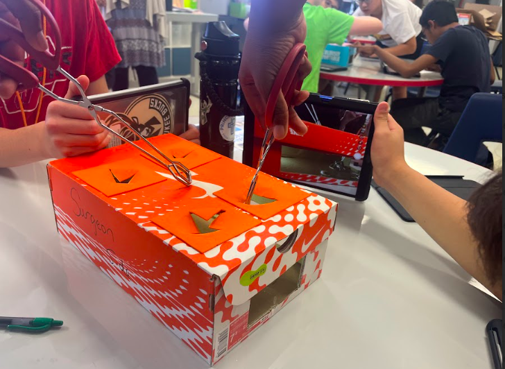 crosby_a1's tweet photo. Before @Downing STEM Ss can design their own laparoscopic devices, we need to do some testing. Ss are making observations about helpful device characteristics.  Next up, analyzing our data &amp; prototyping our own devices. @LISDSTEM @beimerjLISD @DowningMS @crosby_a #LISDSTEM https://t.co/rPg523pcD1