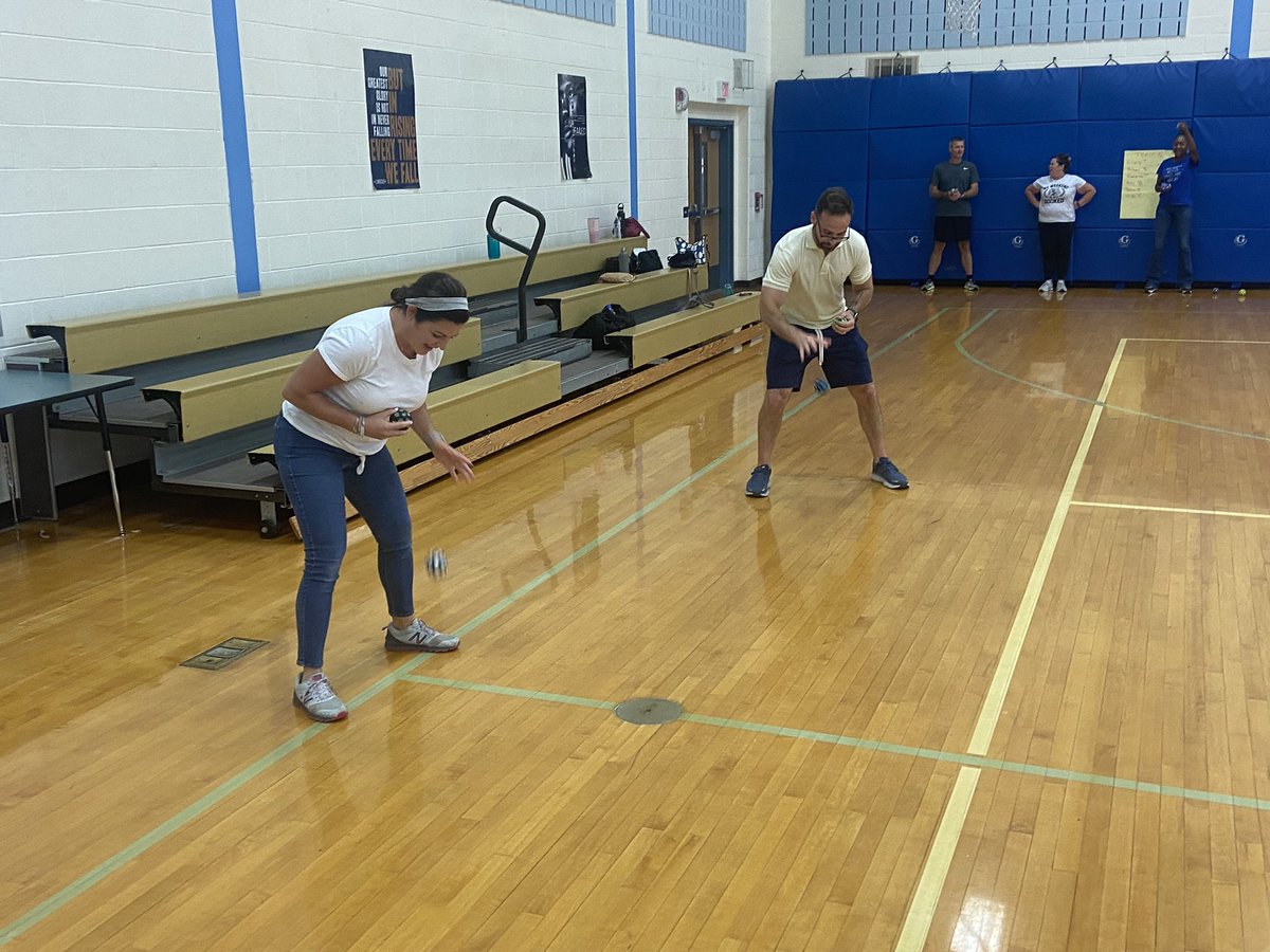 JayBilly2's tweet image. It got a little competitive during @HVRSD Admin retreat #AllFun Teambuilding