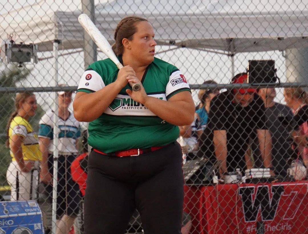 📷 dump of Madison Kelly who was in second place after the first round of Thursday's HR Derby with 17 points! 💪💪💪💪 #goinggoinggone #homerunderby