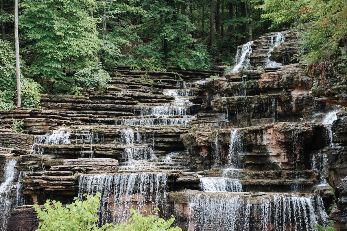 Branson has some beautiful waterfalls 😍📸