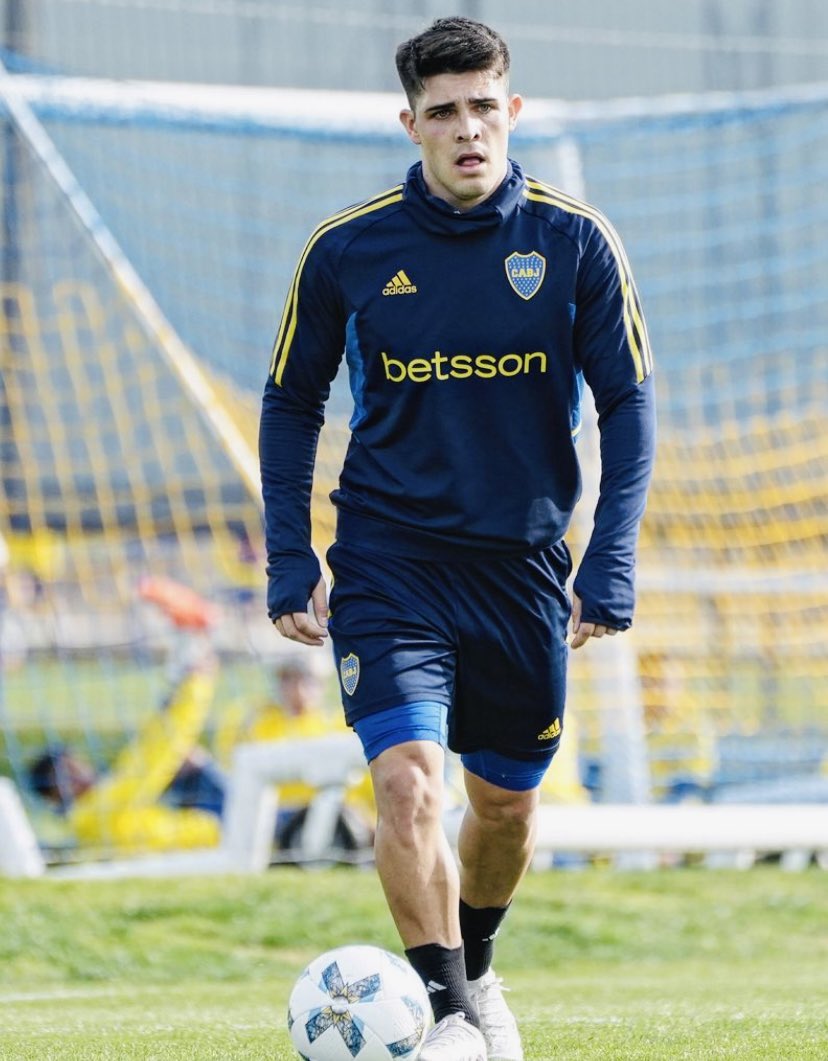 marcosbonocore's tweet photo. Estudiantes de la Plata ofertó formalmente por Vicente Taborda. Está interesado en un préstamo. El jugador mantiene el deseo de JUGAR con la camiseta de Boca. https://t.co/IwNGjxAHps
