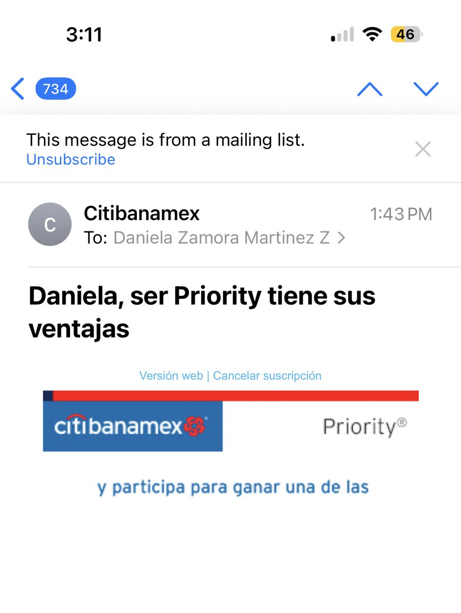 Claro que no, el otro día intenté meterme a su sala premier en el aeropuerto y no me dejaron.
