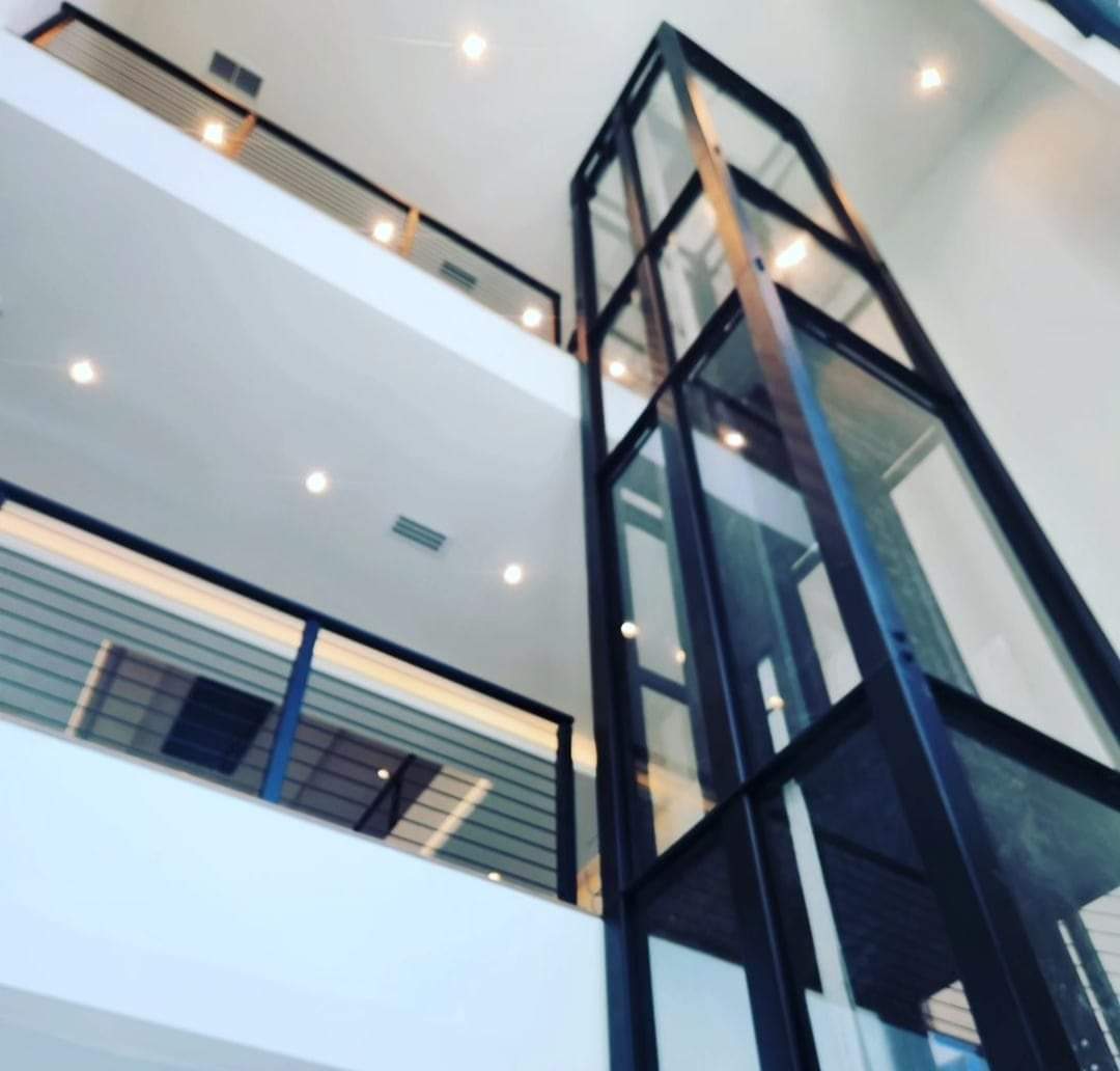 elevare_lifts's tweet image. Touch of luxury in the heart of Tampa #glasselevator #elevarelifts