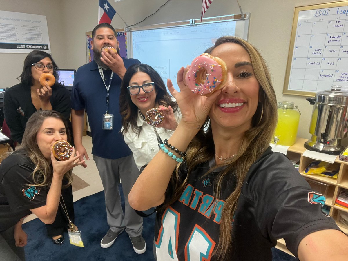 MsMartinez tweet media