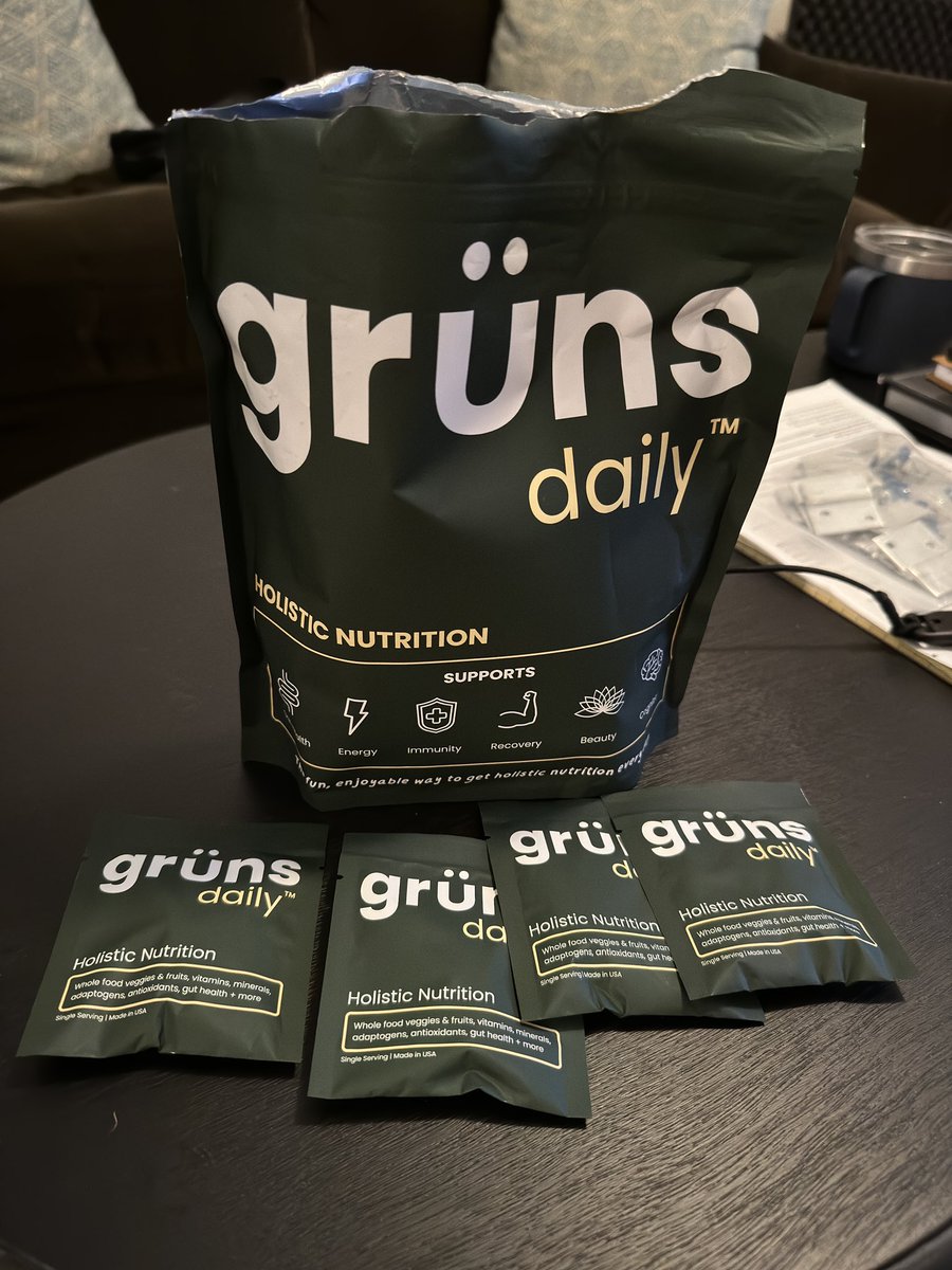 Might have discovered a new travel essential <a href="/grunsdaily/">Grüns</a> 🌱✈️