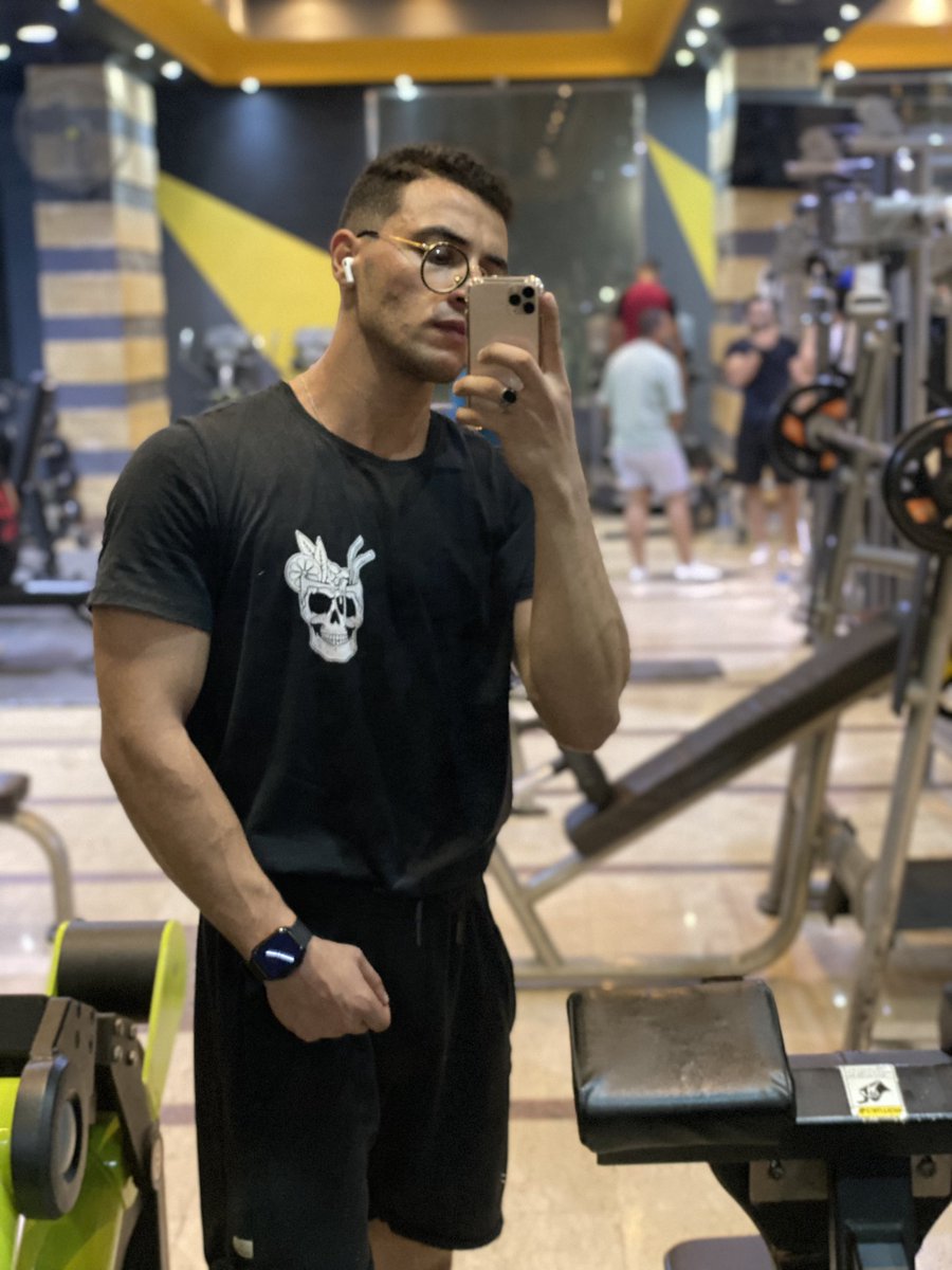 OmmarrMostafa's tweet photo. Focus on yourself.. 🖤💀 https://t.co/2xpDsJ69TF