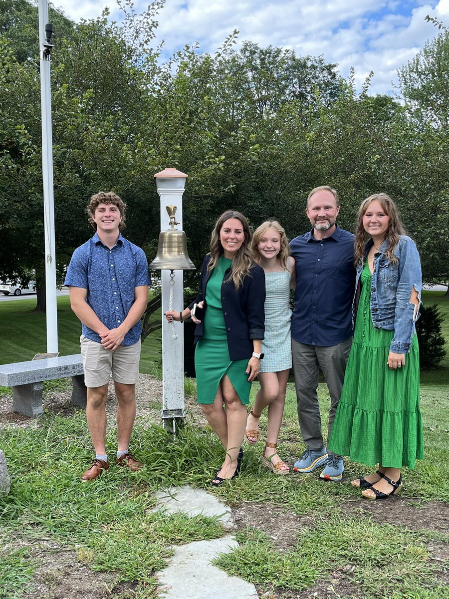 Dr. Marie C. Windover tweet media