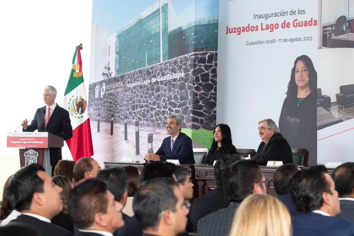 MagdoSodi's tweet image. Gran día. Fue muy significativa para el @PJEdomex la presencia del Gobernador @alfredodelmazo en la inauguración de los Juzgados Lago de Guadalupe y la compañía de @MariaLuisa_MX y @EliasRescalaJ.

🟦Justicia familiar, civil y mercantil en Modelo Colmena.
youtube.com/watch?v=TJ5lEy…