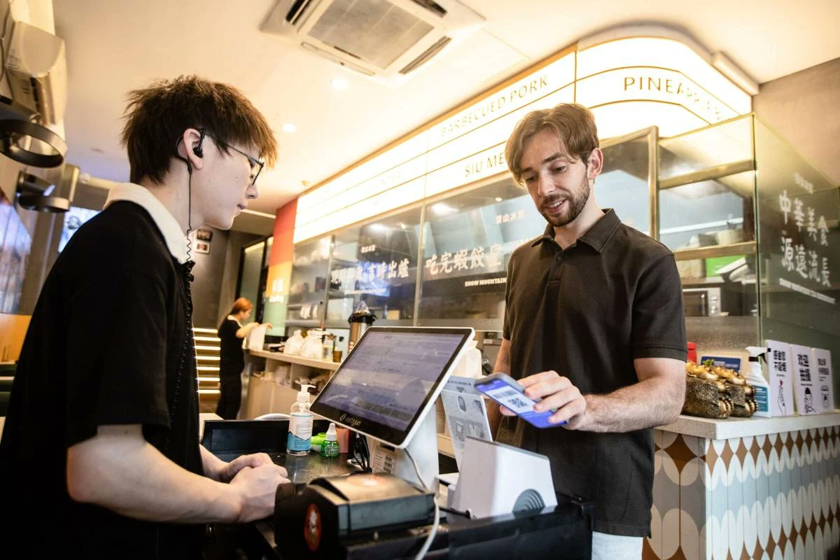 #Alipay has debuted an “International Version” of its app for overseas #travelers to #China.  The new version was announced yesterday and is designed to fulfill #internationaltravelers’ #mobilepayment needs in China while integrating common travel services like hotel and airfare