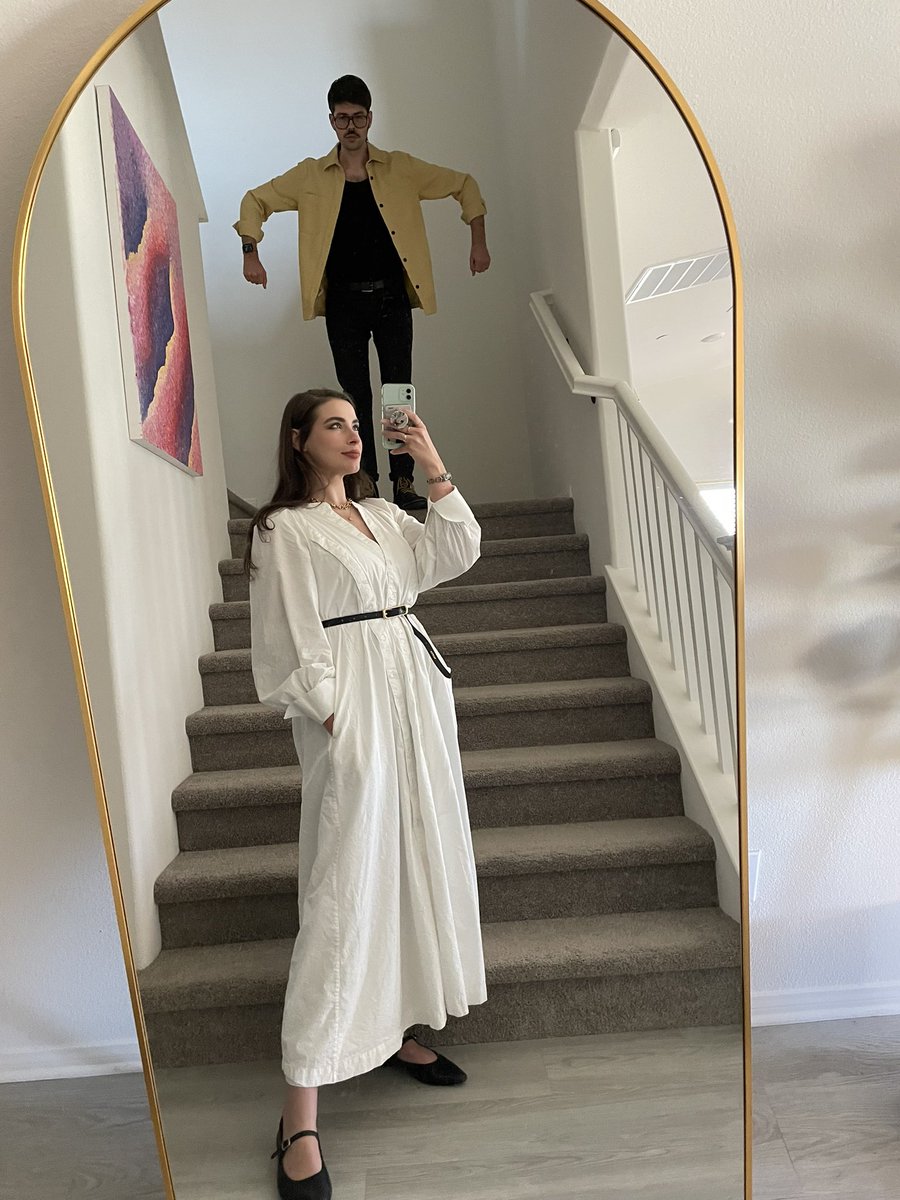 JustSeum's tweet photo. see this guy? just slayed him with this fit just as i’m gonna slay my enemies with my finesse in @FireplaceGames’s #EnGardeGame!
live with #EnGarde and the finest threads now:
https://t.co/dEqM5DdG2T ⚔️ 👗
#ad https://t.co/OgjLyy5MrF