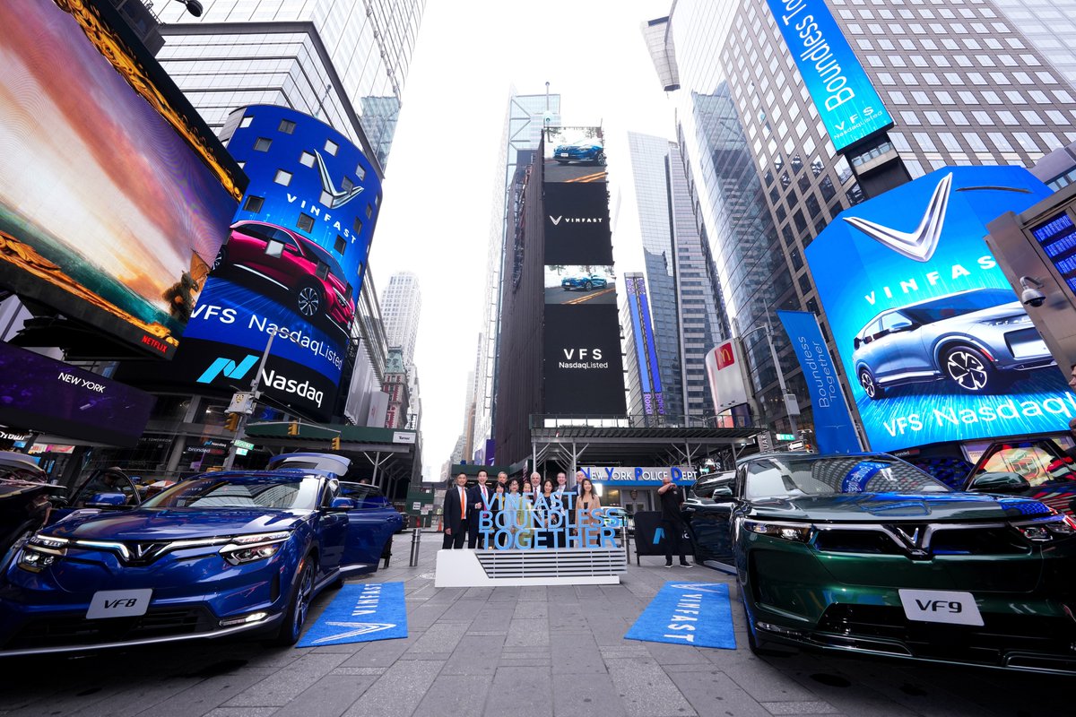 VinFastUS's tweet photo. A Day to Remember!
As we look back on our monumental day, we're filled with immense pride and gratitude. VinFast (Nasdaq: VFS and VFSWW) not only marked our place in the global market, but also took a significant stride in championing the smart electric vehicle revolution. https://t.co/2NCu922Yhz