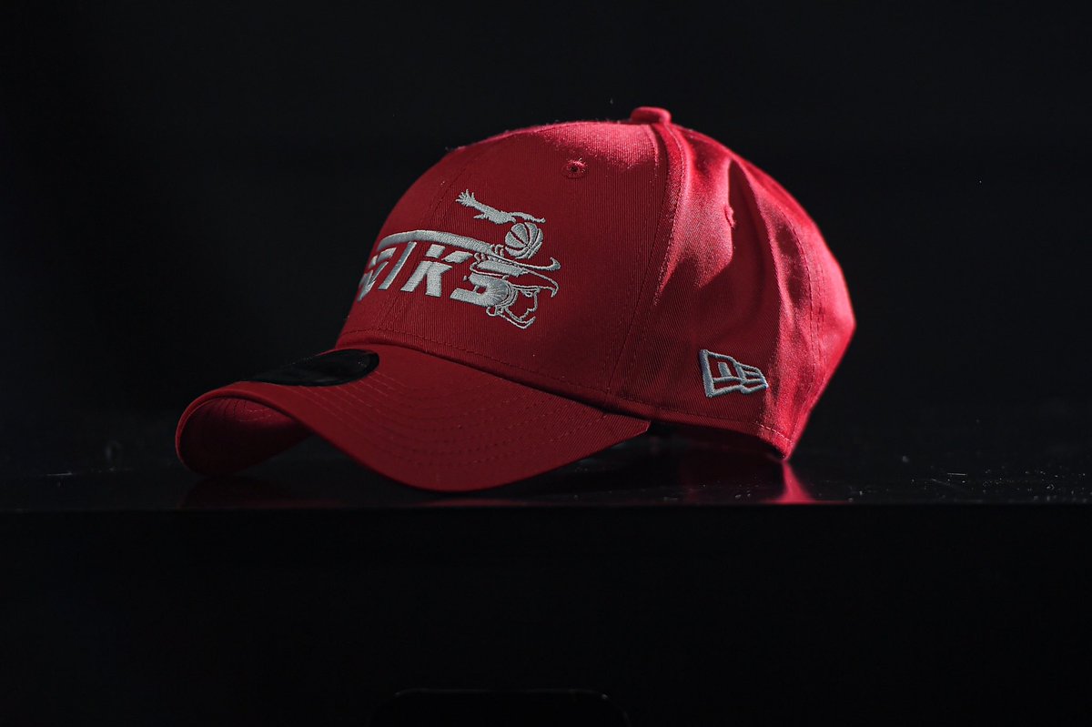 Aztks_Club's tweet photo. ¡ESTILO EN CADA PASO! 🧢✨

Ahora puedes lucir nuestras NUEVAS GORRAS New Era. Disponibles en rojo, blanco y negro, son el complemento perfecto para mostrar tu #PasiónAztks🏀 

Adquiere tu favorita en nuestra tienda ubicada en el Domo Castel-Cleto Reyes❤🖤🤍

#SomosAztks #NewEra https://t.co/Tmv6hGhML0
