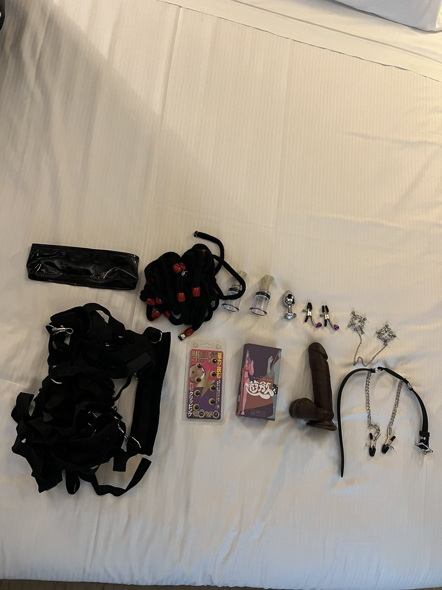 好耐無同 #淫妻 去旅行， 呢幾日要玩得有幾癲得幾癲

#香港人妻 #人妻 #ukcouple #couple #hotwife #bdsm #同房不換 #同房交換 #潮吹 #噴水 #露出 #野外露出 #反差