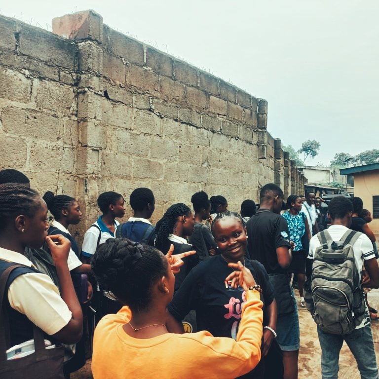 obtcroyalfamily's tweet photo. PICTURES FROM MONDAY'S OUTREACH 📸🤩

#teenageweek #tw23 #experiencinglife https://t.co/zU0WtJy1PF