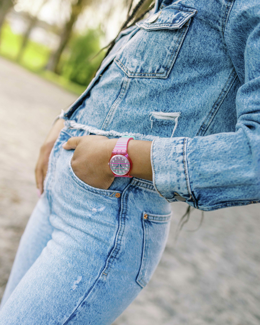 Agregá el toque perfecto a tu muñeca con ELECTRIFYING SUMMER.💗 #SwatchGENT
swat.ch/3DZR0UX