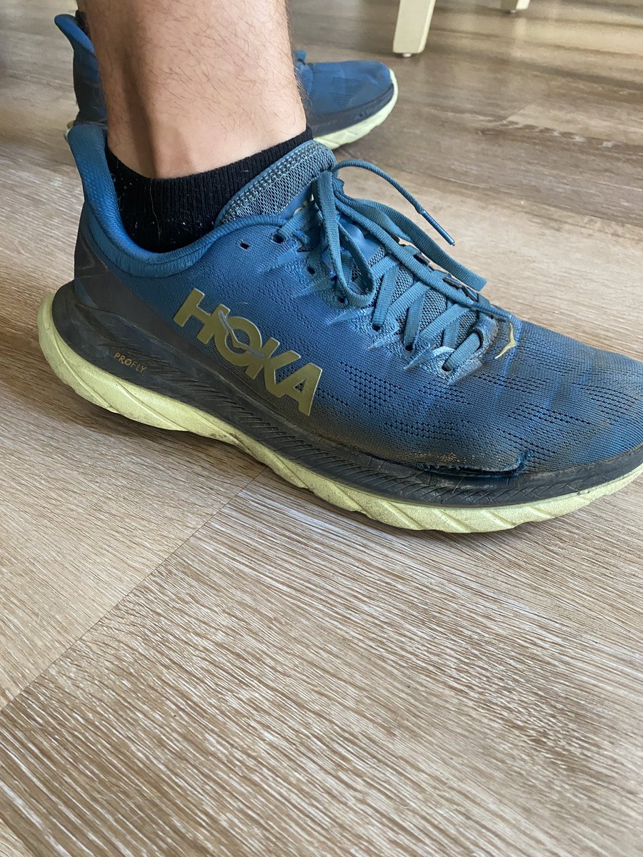 JohnFitz63's tweet photo. @hoka I haven’t even hit 300 miles and my running shoes are already falling apart. https://t.co/izcG4fe1R6