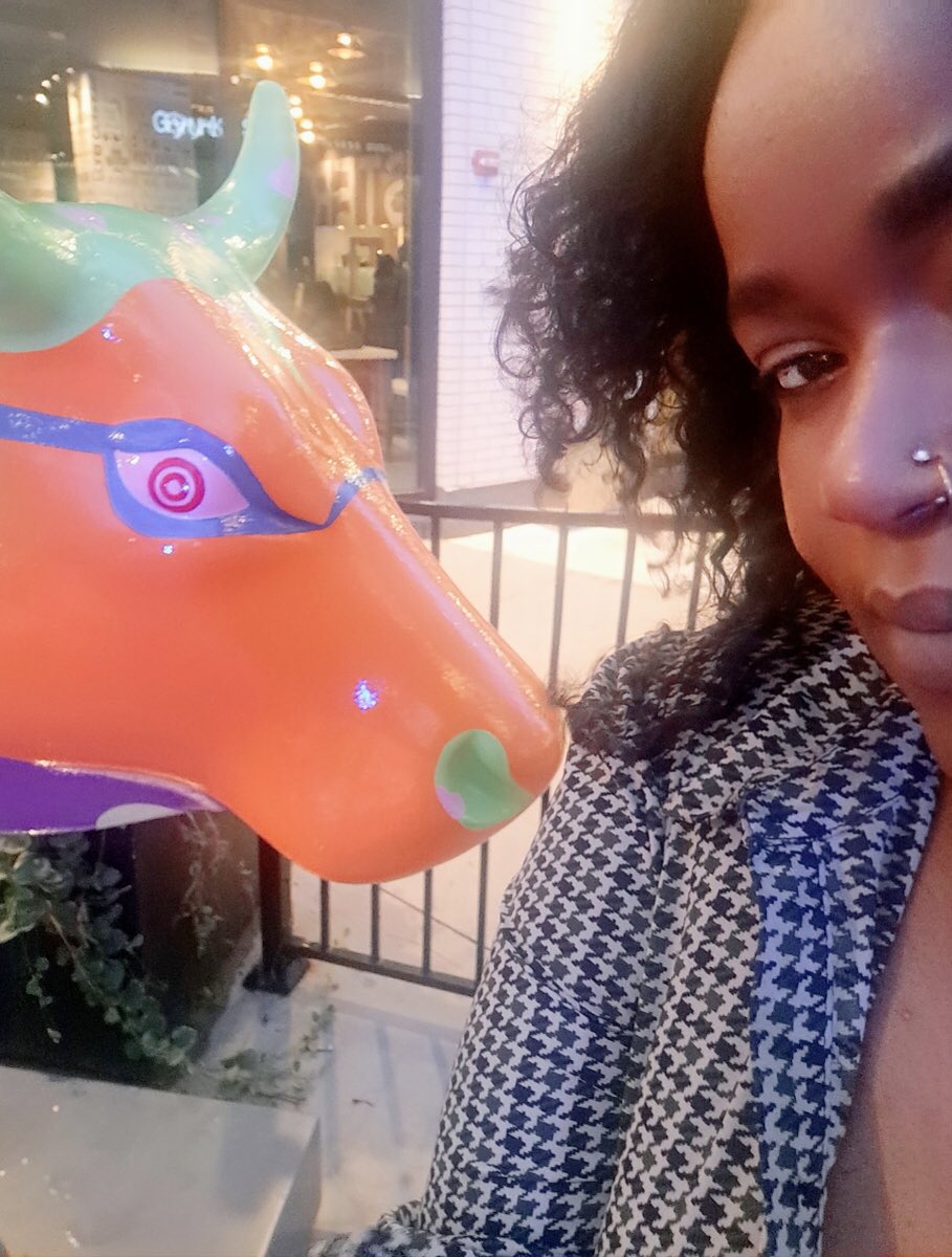 DJ has spotted Bessie, The Beautiful Bo(ld)vine, out in The Wild!

This is beautiful

#lovetoseeit

If you capture her, tag her! 
She will be out and about until the end of the month.

You can also bid on her on <a href="/eBay/">eBay</a> 

check out <a href="/CowParadeReal/">CowParade</a> for details.