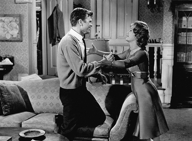 VastineB's tweet photo. FILMS ABOUT WRITERS/PUBLISHERS...
"Mary, Mary" (1963)
Debbie Reynolds, Barry Nelson, Michael Rennie (love him!), Diane McBain.
Presented as a comedy, but surprisingly in-depth, re: self-esteem.
#1960s #60sFilms https://t.co/6QgsSfxhKj