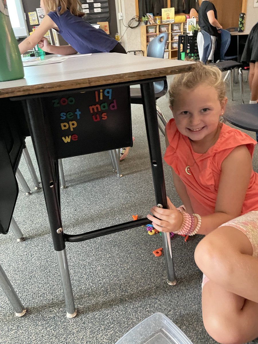 Mrs. Hixson tweet media