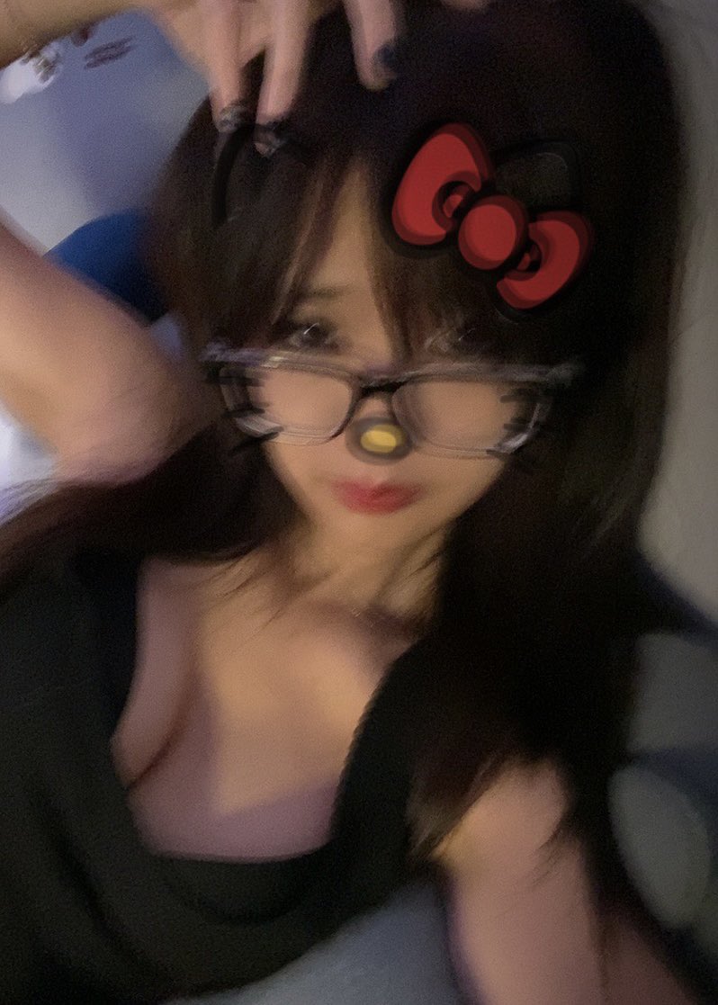 zzmwi's tweet photo. pt 2 grrr https://t.co/WwbT9FgH3k