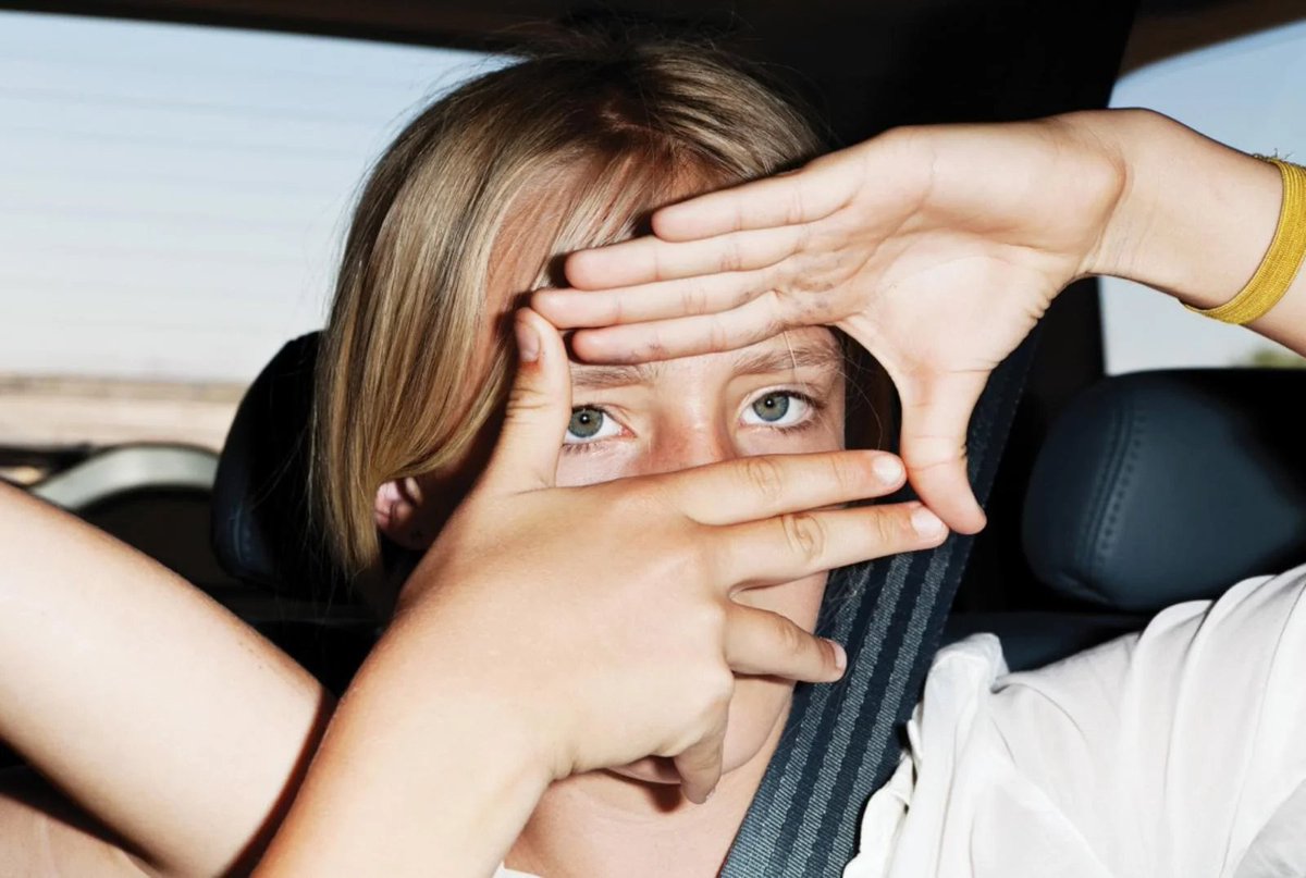 Kurrco's tweet image. 7 years ago today, Frank Ocean released ‘Blonde’ 💿