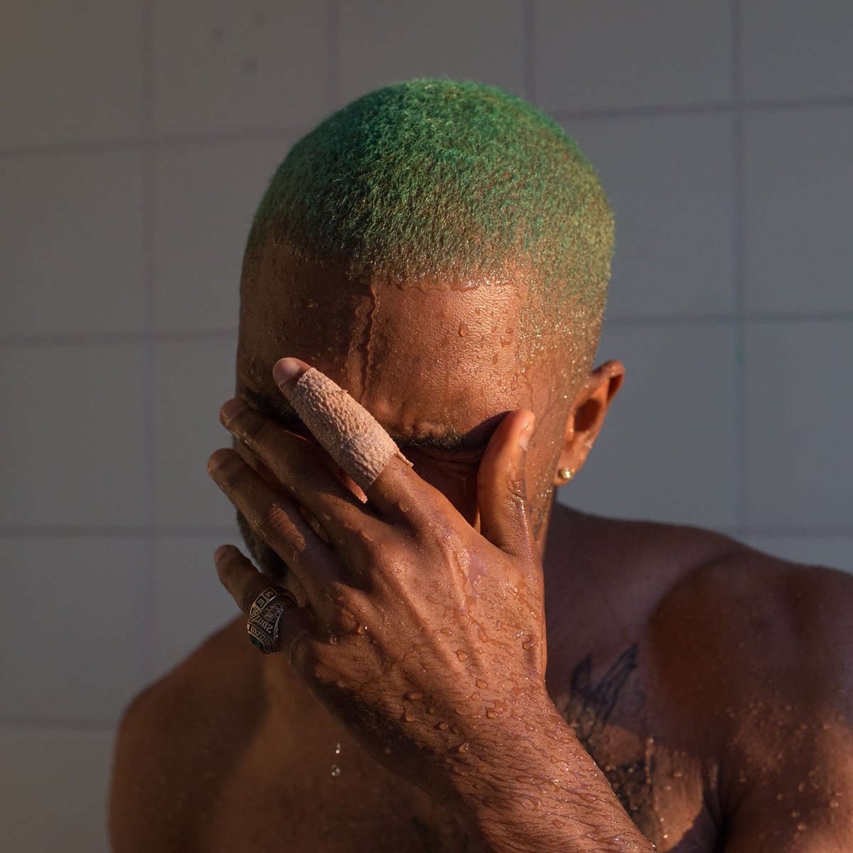 Kurrco's tweet image. 7 years ago today, Frank Ocean released ‘Blonde’ 💿
