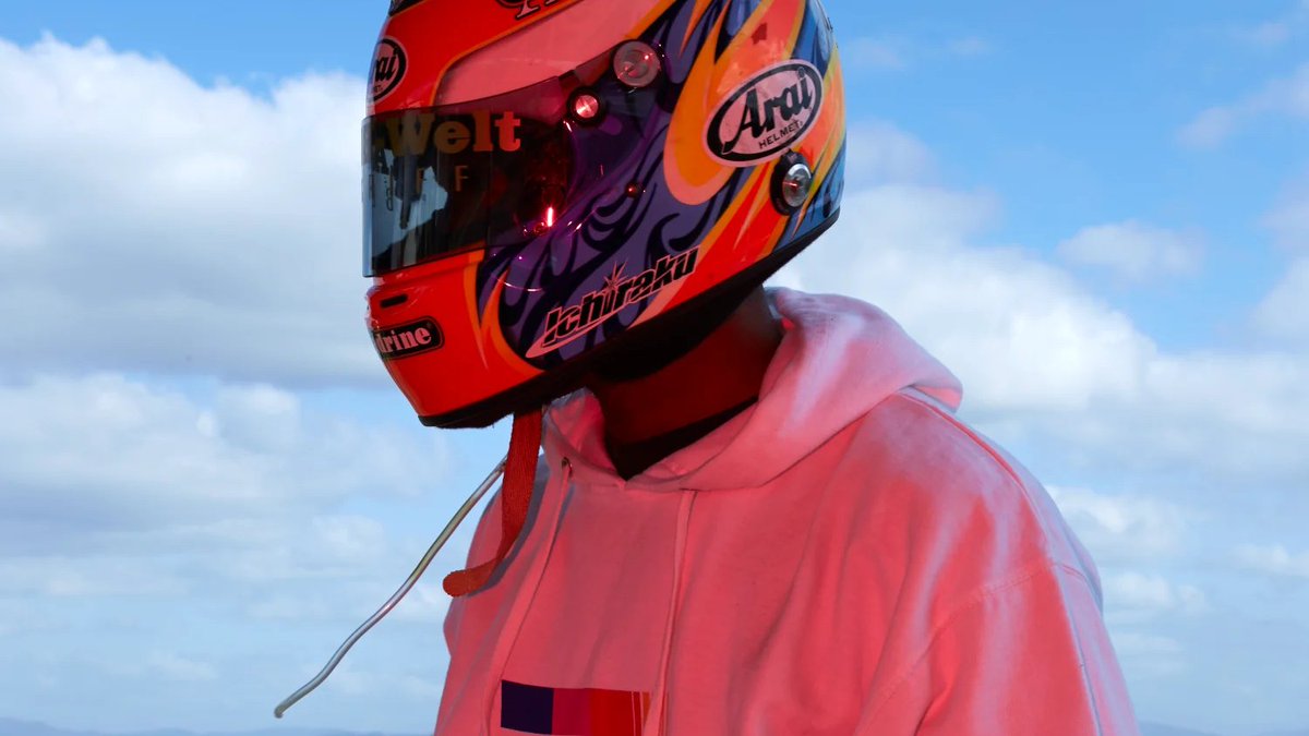Kurrco's tweet image. 7 years ago today, Frank Ocean released ‘Blonde’ 💿
