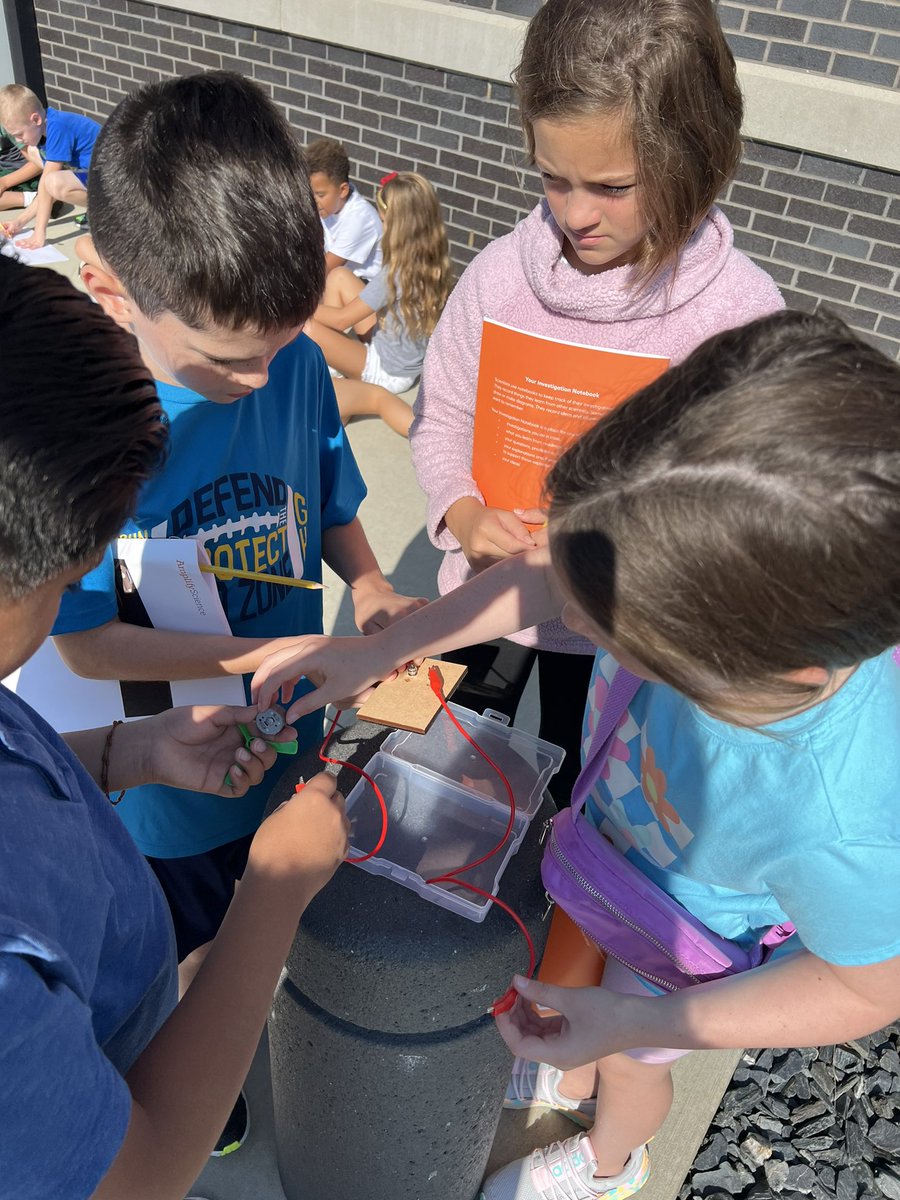 Courtney Lyons Biggs tweet media