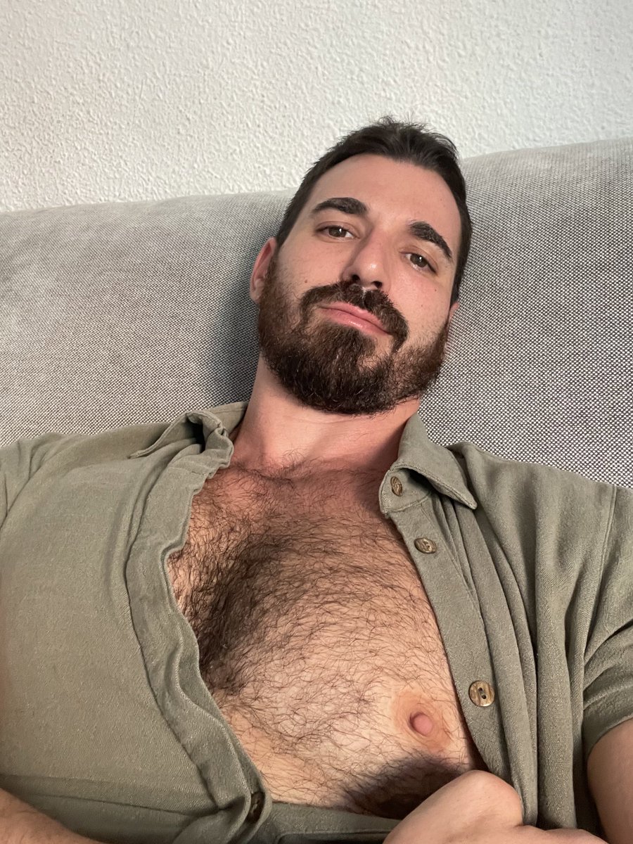 THICKmacho's tweet photo. Relaxing 
https://t.co/0YCTpDYal1 https://t.co/stQN0Z4p3w