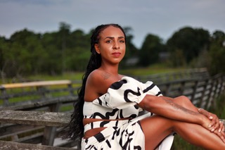 SMAmodeling's tweet photo. #smamodels spotlight | Feeling is glowing in front of the camera 📸🖤 A beautiful moment captured at our local state park.

#onetowatch #newtalent #modeling #naturephotography https://t.co/i0Bq7SvesH