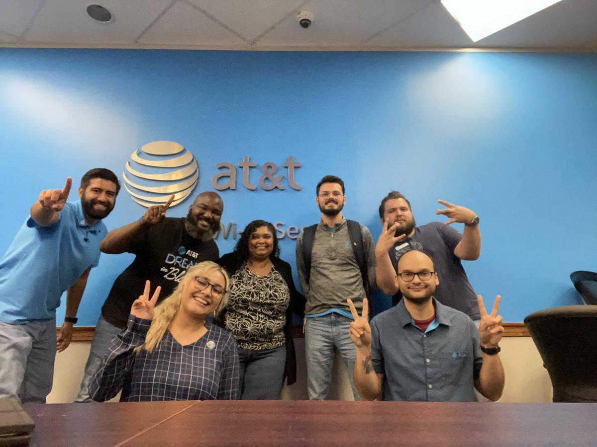 Last day of round 2 Leaders as Coaches in Austin! <a href="/TeamLDLIFE/">Team Lead and Inspire</a> <a href="/STXspeaks/">STXspeaks</a> 
<a href="/ikenbuild1/">Kenneth D. Morrow</a> <a href="/LeslieArredondc/">Leslie Arredondo</a> <a href="/JuniorVill99360/">Junior Villegas</a>