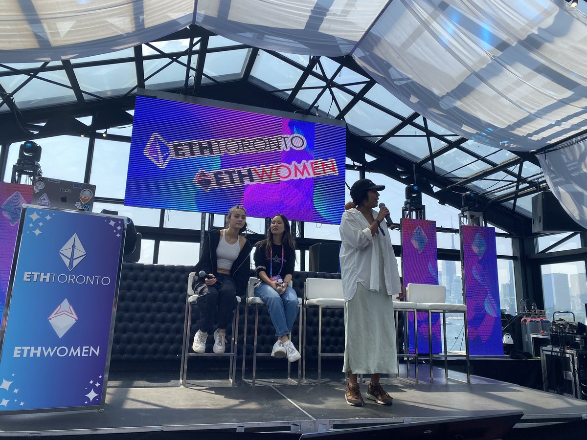 Anna_lovel01's tweet photo. Crypto World Symposium #ETH #Toronto https://t.co/hQwhykqqNw