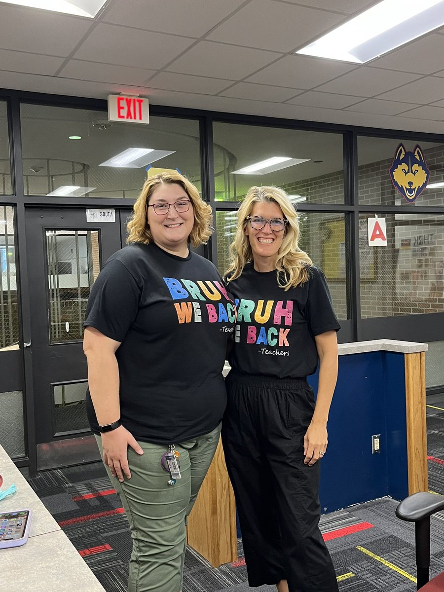 Omaha Northwest High School Library tweet media