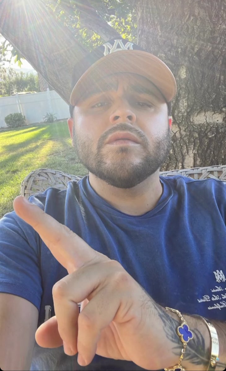gerardoortiznet's tweet photo. Saludos mi gente!! ✌🏻😜 https://t.co/xmTZyxyHjq
