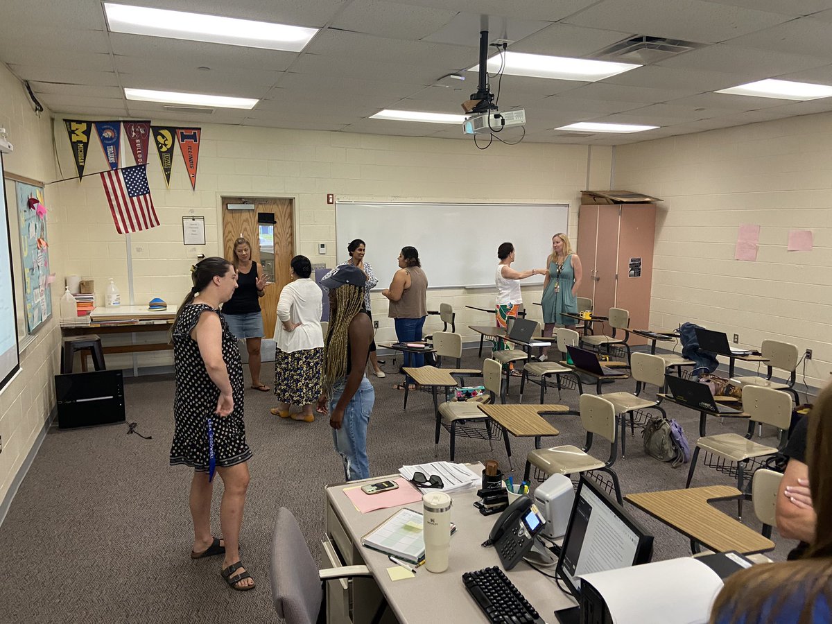 cincottajessica's tweet photo. Awesome two days of leaving for our @WWP_Schools @AVID4College team. @mrssinghhsn @kratzWWP @HSSCounselors https://t.co/JJ7Sv34d99