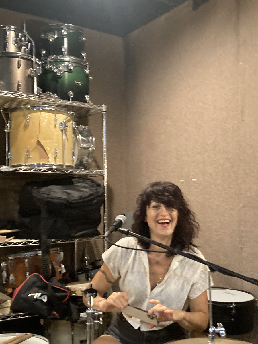 patirwinmusic's tweet photo. Big fun at the PI Power Trio rehearsal. We’ll be at Sunny’s on Aug 31 at 8 & 9:30. We’re going to unleash Atomic Bongos. #pipowertrio @RH_SunnysBar https://t.co/ZSreydsSyW