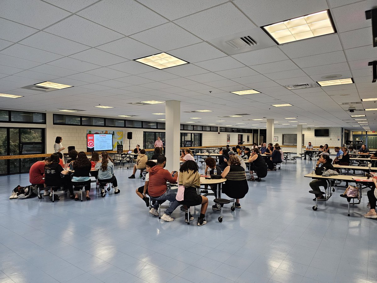 Welcoming our 9th grade scholars to <a href="/_SalemHigh_/">Salem High School</a>!