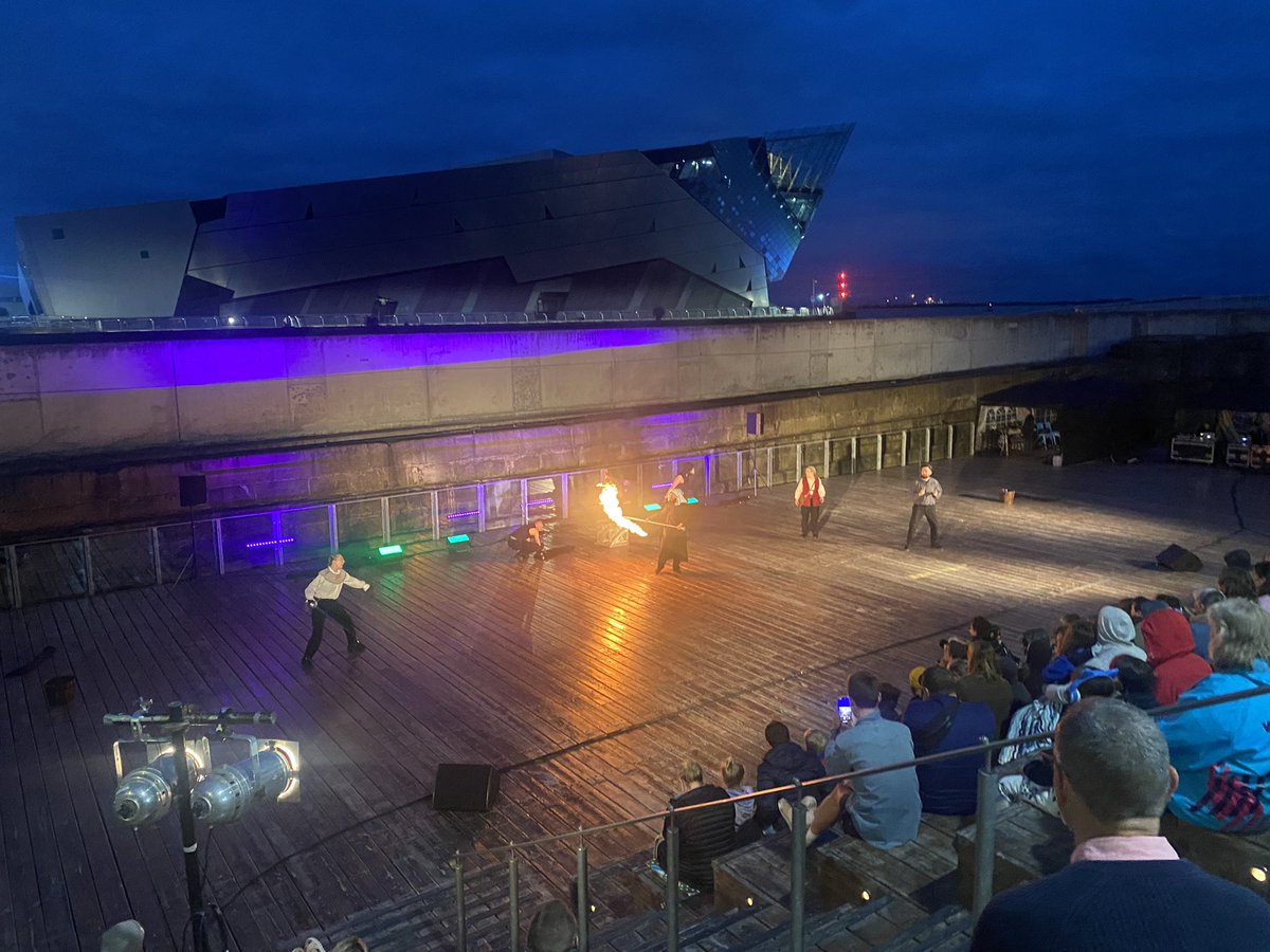 🔥WOW🔥 Absolutely brilliant opening night of DANTE! Shall we do it all again on Friday, Saturday & Sunday? Definitely! Tonight was a sell out, to book your ‘pay what you can tickets’ please visit: stageatthedock.co.uk/whats-on/