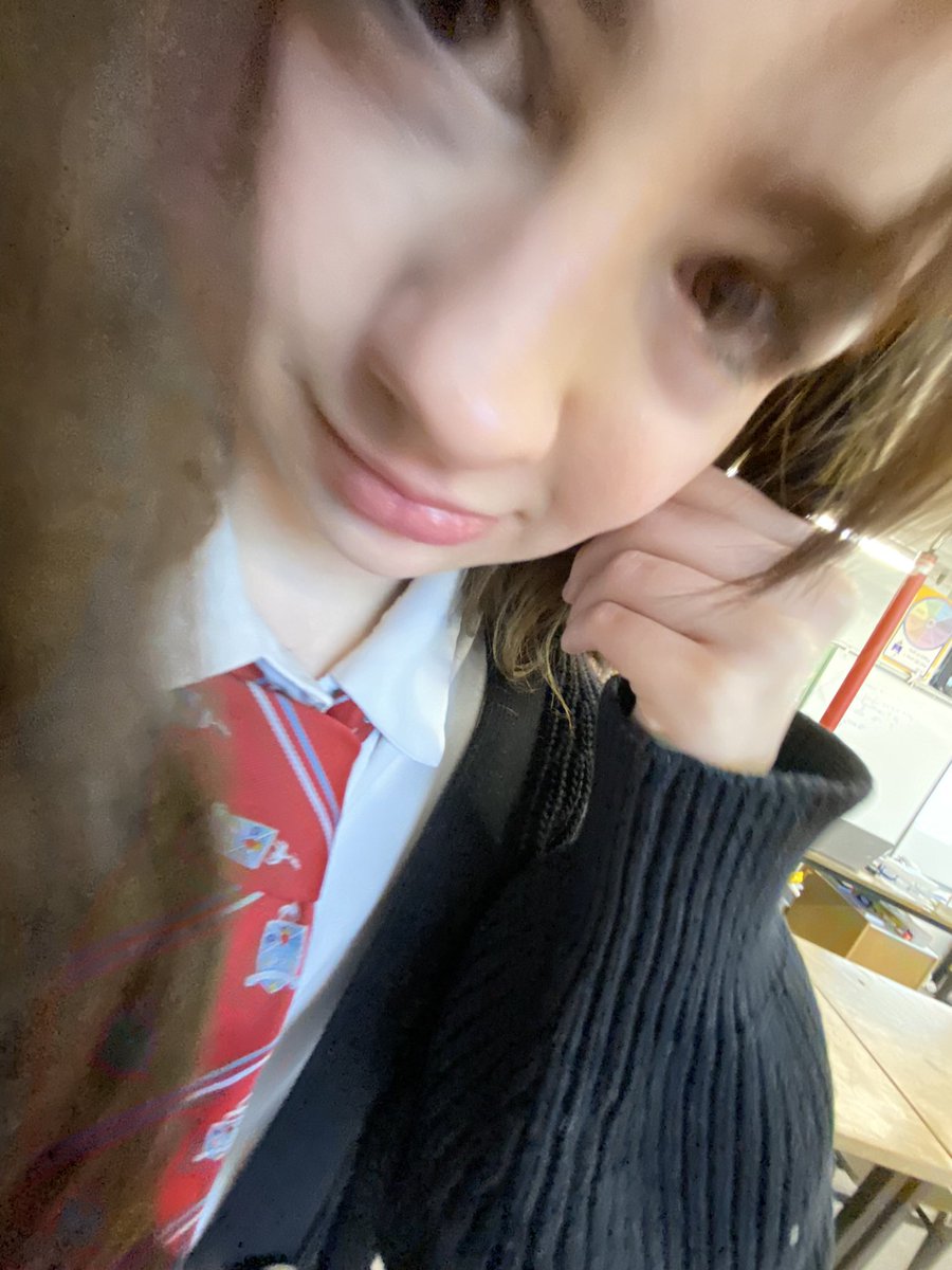 player24O's tweet photo. @laura006thomson soz hen https://t.co/TQH7eYOTm2